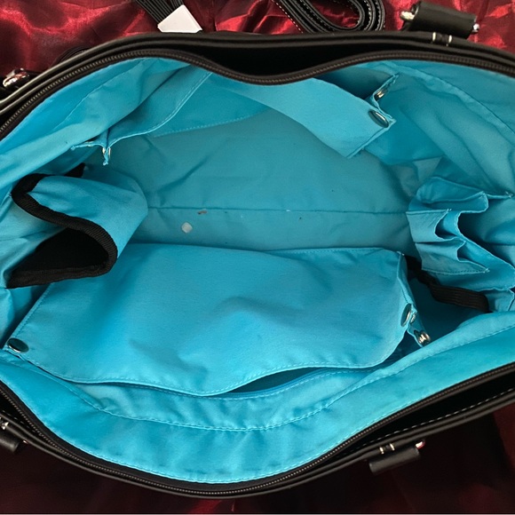 Mia Tui Travel Tote from London - Picture 6 of 17